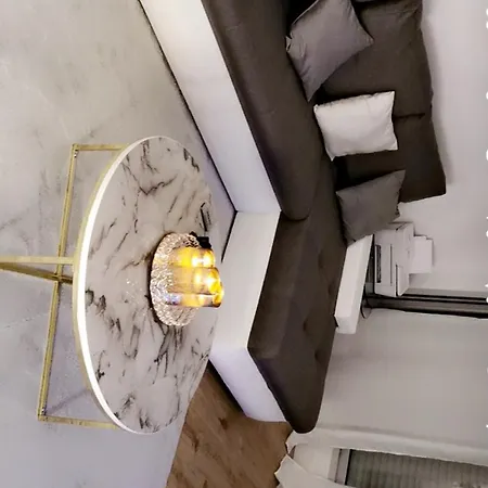 Nova Apartment